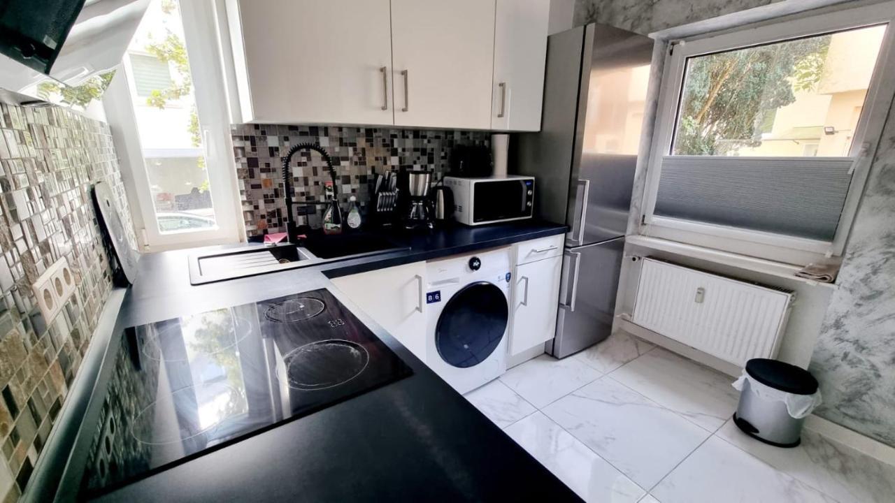 Cozy And Modern 1 Bedroom 3 Room Apartment Wiesbaden Exterior photo